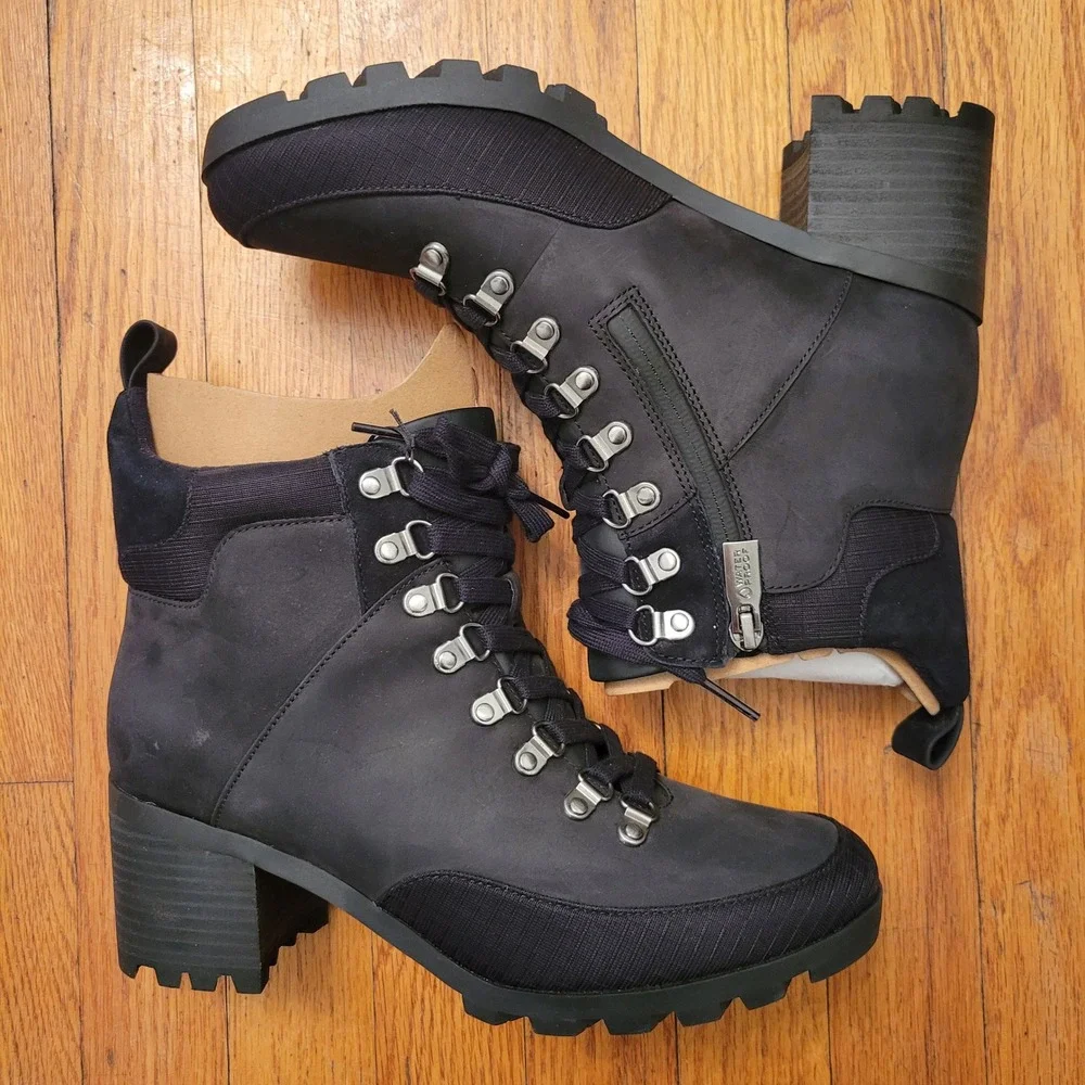 NWT Vionic Spencer Waterproof‎ Black Leather Lace Up Ankle Boots 9 Combat Moto